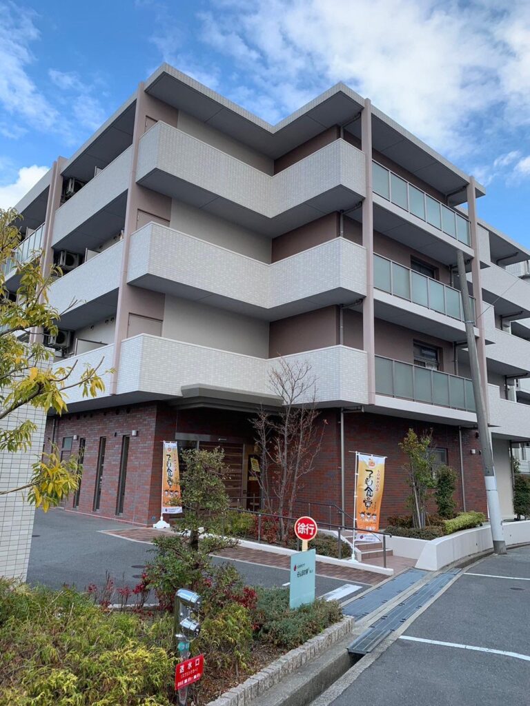 MOMO’S Kitchen（SOMPO流子ども食堂　そんぽの家S桃山台）